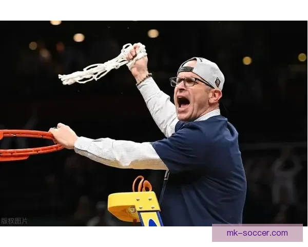 康大名帅赫尔利带队四年三度闯全美冠军赛击败伊利诺伊晋级