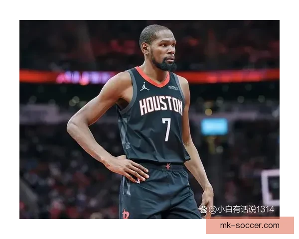 乌度卡称申京进攻更果断有冲击力 能让杜兰特得到更多休息时间